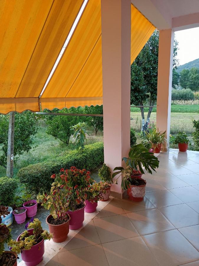 Guest House Fetie Berat Esterno foto